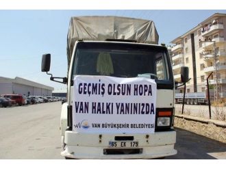 Van Büyükşehir Belediyesi Hopa’ya Yardım Gönderdi