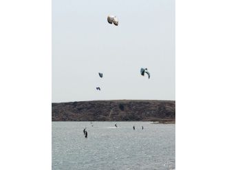 Gökçeada’da Büyük Kıtesurf Yarışması Başlıyor