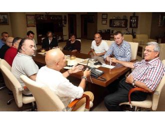 Başkan Karaosmanoğlu, “Esnafımızın Karşısında Değiliz” Dedi