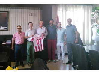 Manavgatspor Yönetimi Kaymakam Günlü’yü Ziyaret Etti