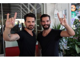 Öner Kardeşlerden ’Adriana Lima Ve Bozkurt’ Açıklaması