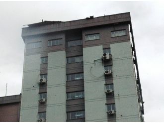 1 Kişinin Ölümüne Neden Olan Maliye Binasının Çatısı Onarılıyor