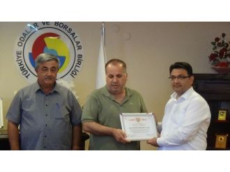 Ceyhan Ticaret Borsası, En Yüksek Tescil Ücreti Ödeyen Üyelerini Ödüllendirdi
