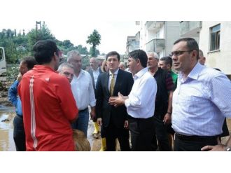Murat Hazinedar Afet Bölgesi Artvin’e Gitti