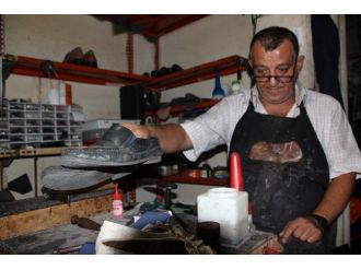Ayakkabı Tamircilerinin Son Çırpınışları
