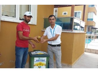 İzmit’te Kapı Kapı Atık Yağ Toplanıyor