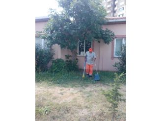 İzmit’te Kamuya Açık Alanların Temizliğine Önem Veriliyor