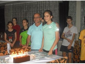 Aleyna’ya Milli Takım Kampında Doğum Günü Sürprizi