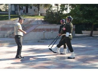 30 Ağustos Zafer Bayramı Kutlamaları Öncesi Askerler Prova Yaptı