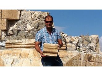 Depremin Yıktığı Tarihi Kümbet İlgi Bekliyor