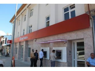 Ziraat Bankası Oltu Şubesi Yeni Konseptiyle Hizmete Açıldı