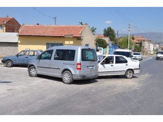 Eskişehir’de Trafik Kazası, 3 Yaralı
