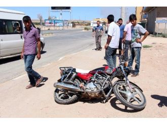 Ceylanpınar’da Motosiklet Kazası: 2 Yaralı