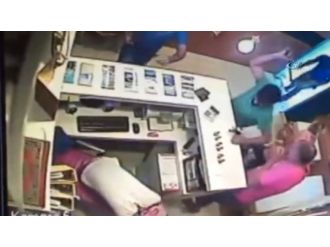 Otelde Beyzbol Sopalı Saldırı