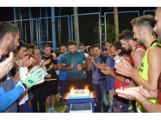 Özköylü’ye Doğum Günü Sürprizi