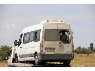 Polis Servisine Pusu: 1 Yaralı