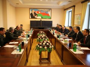 İçişleri Bakanı Şahin, Azeri Bakanlarla Görüştü