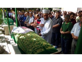 Hikmet Hoca Son Yolculuğuna Uğurlandı