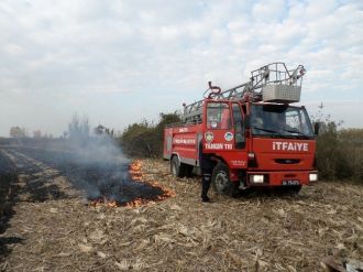 Yetkilerin Uyarılarına Rağmen Anız Yakılmaya Devam Ediliyor