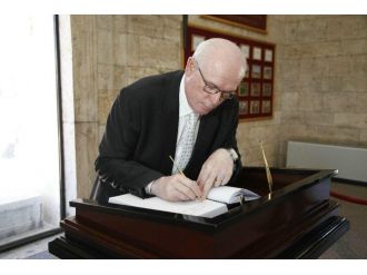 Başkan Kurt’tan Ata’ya Duygu Yüklü Not