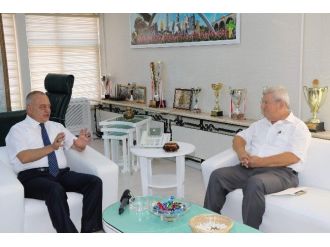 Eski Başkan Ünal’dan Başkan Ergün’e Ziyaret