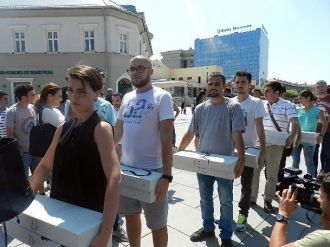 Sırbistan Başbakanı Kosova’yı Yıktı