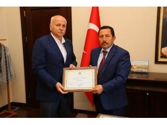 Vali’den İş Adamlarına Teşekkür