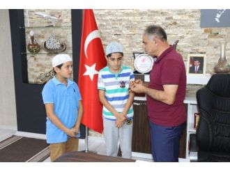 Başkan Öztürk Hafız Adaylarını Ödüllendirdi