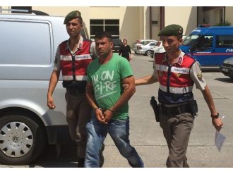 Denize Giren Turistlerin Cep Telefonunu Çalan Kişi Yakalandı