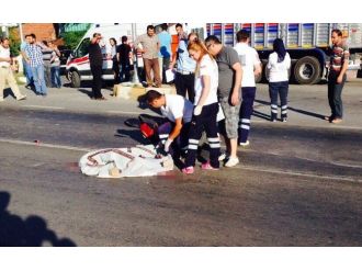 Işık İhlali Yapan Kamyon Baba Ve Oğlunu Ezdi: 1 Ölü, 1 Yaralı