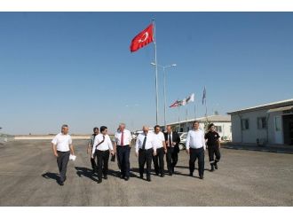 Milli Eğitim Müdürlerinden Elbeyli Kampına Ziyaret