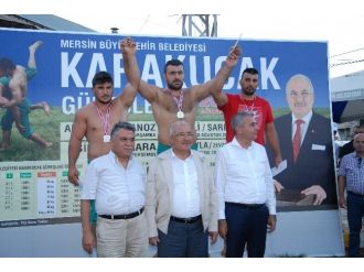 Silifke Karakucak Güreşlerinde Başpehlivan Süleyman Aykırı