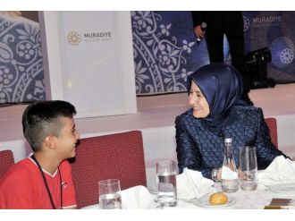 Kardeşlik Gecesi Sare Davutoğlu’nun Himayesinde Gerçekleşti