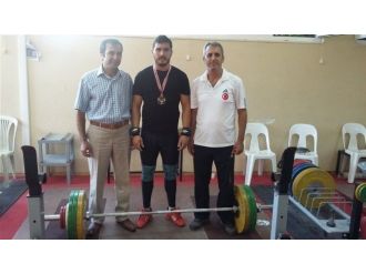 Tarsuslu Halterci Murat Yazlık Türkiye Şampiyonu Oldu