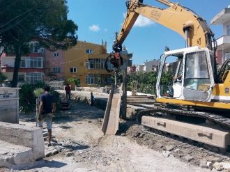 Lapseki’de Kanalizasyon Hattı Çalışmaları Başladı