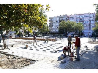 Konak’ta Üç Parka Bakım