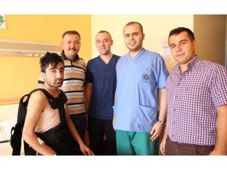 Afgan Öğrenci Türk Hekimlere Emanet