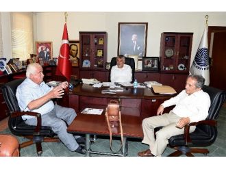 Karalar: “Sanatın Ve Sanatçının Yanındayız”