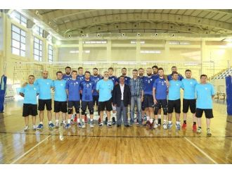 Şahinbey Belediyesi Voleybol Takımı Yeni Sezon Hazırlıklarını Sürdürüyor