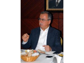 Reşat Petek’ten Tuğrul Türkeş Açıklaması