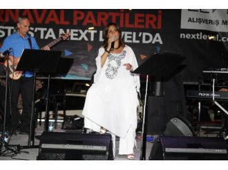 Müzikle Dolu Bir Gece