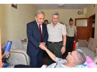 Vali Büyük’ten Gazi Jandarma Uzman Çavuşa Ziyaret