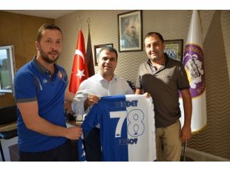 Sezon Açılışında Belediyespor’u Yalnız Bırakmadılar