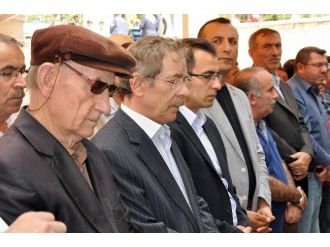 Abdullatif Şener’in Kardeşi Son Yolculuğuna Uğurlandı