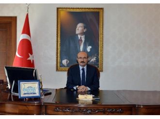 Vali Kürklü’den 30 Ağustos Mesajı