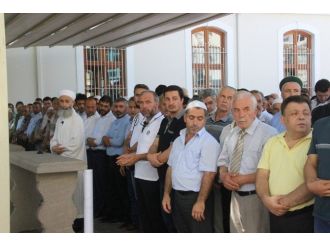 Sakarya’da Stklar Şehitler İçin Giyabi Cenaze Namazı Kıldı