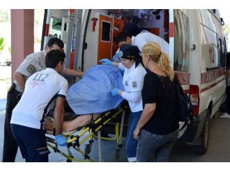 Manavgat-akseki Yolunda Trafik Kazası: 1 Ölü, 4 Yaralı