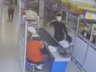 Manisa’da Gündüz Vakti Silahlı Market Soygunu