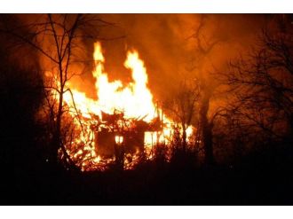 Kastamonu’da 4 Ev Yandı