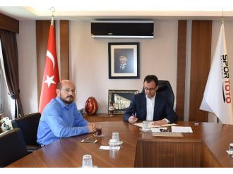 Başkan Özcan, Spor Sahaları İçin Destek İstedi